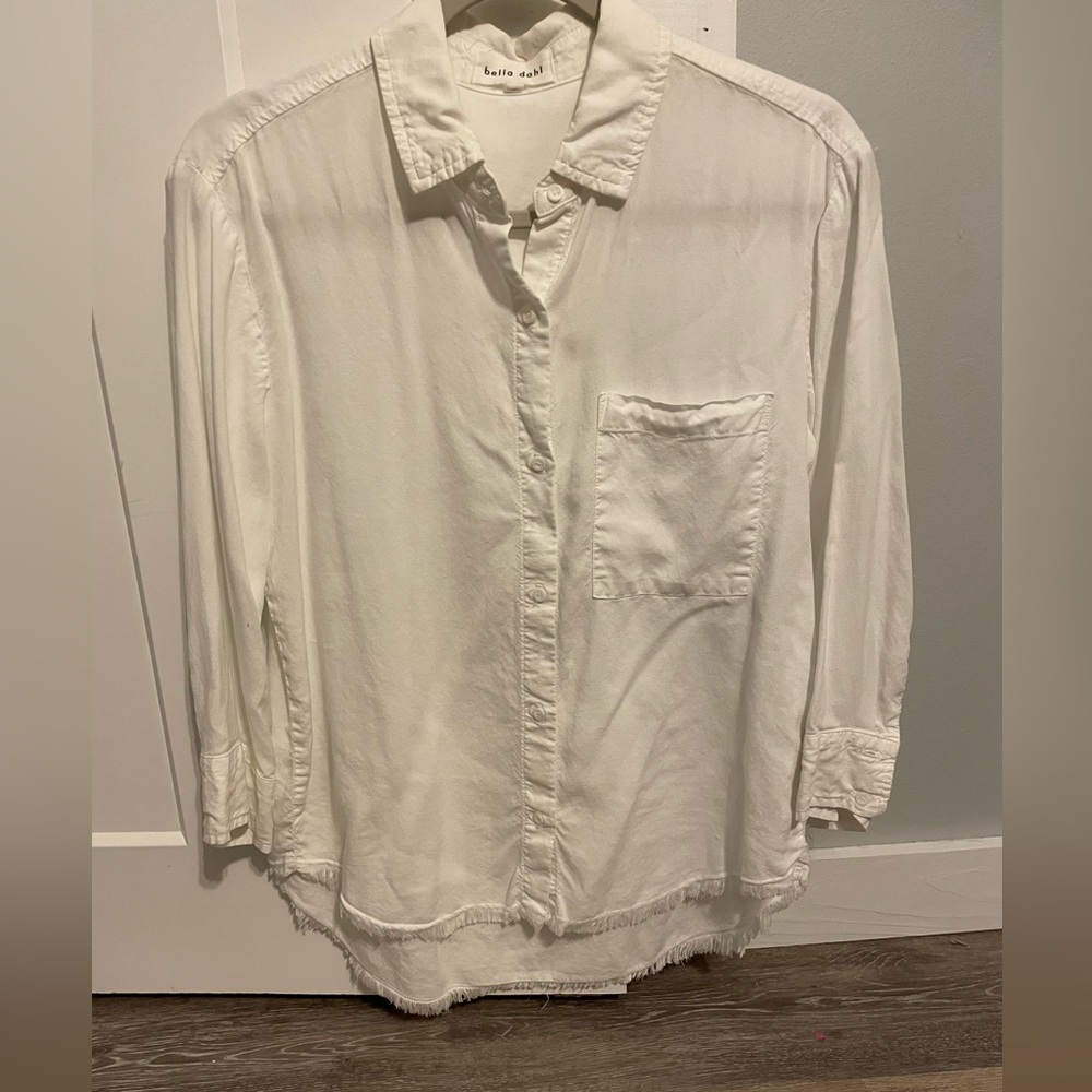 Woman’s Small Bella Dahl top